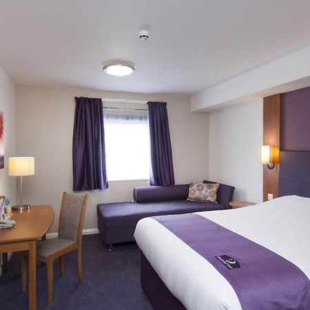 Premier Inn Birmingham City - Waterloo St エクステリア 写真