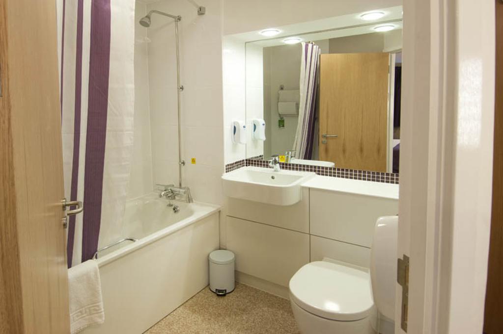 Premier Inn Birmingham City - Waterloo St 部屋 写真