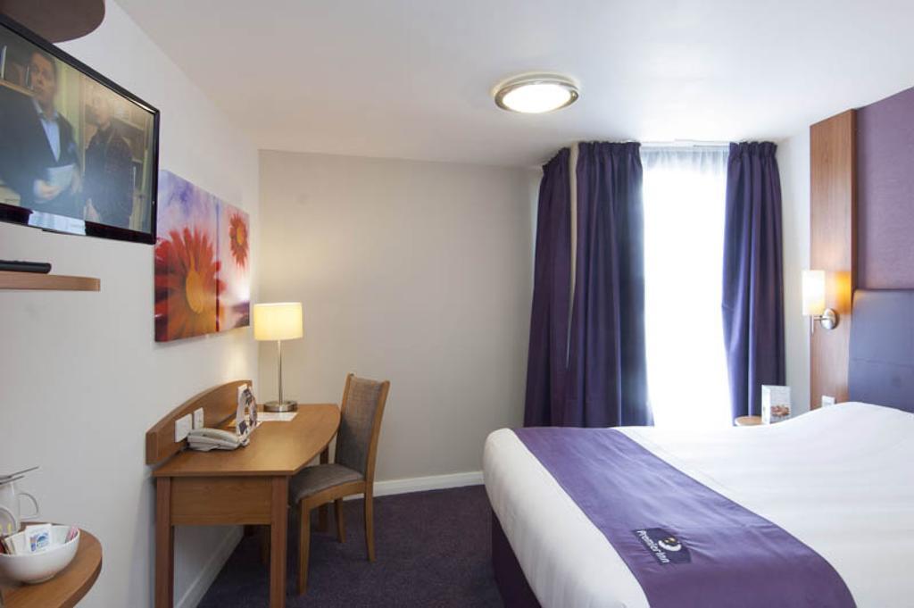 Premier Inn Birmingham City - Waterloo St エクステリア 写真