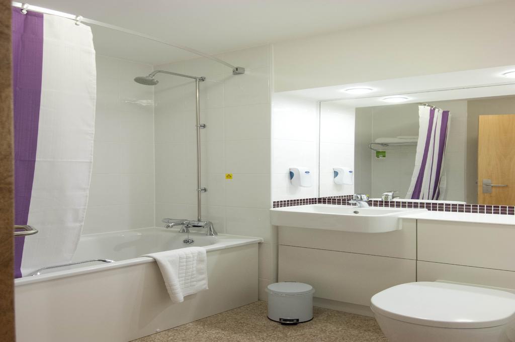Premier Inn Birmingham City - Waterloo St エクステリア 写真