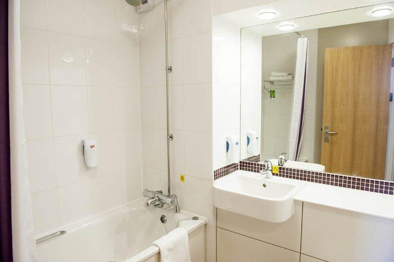 Premier Inn Birmingham City - Waterloo St エクステリア 写真